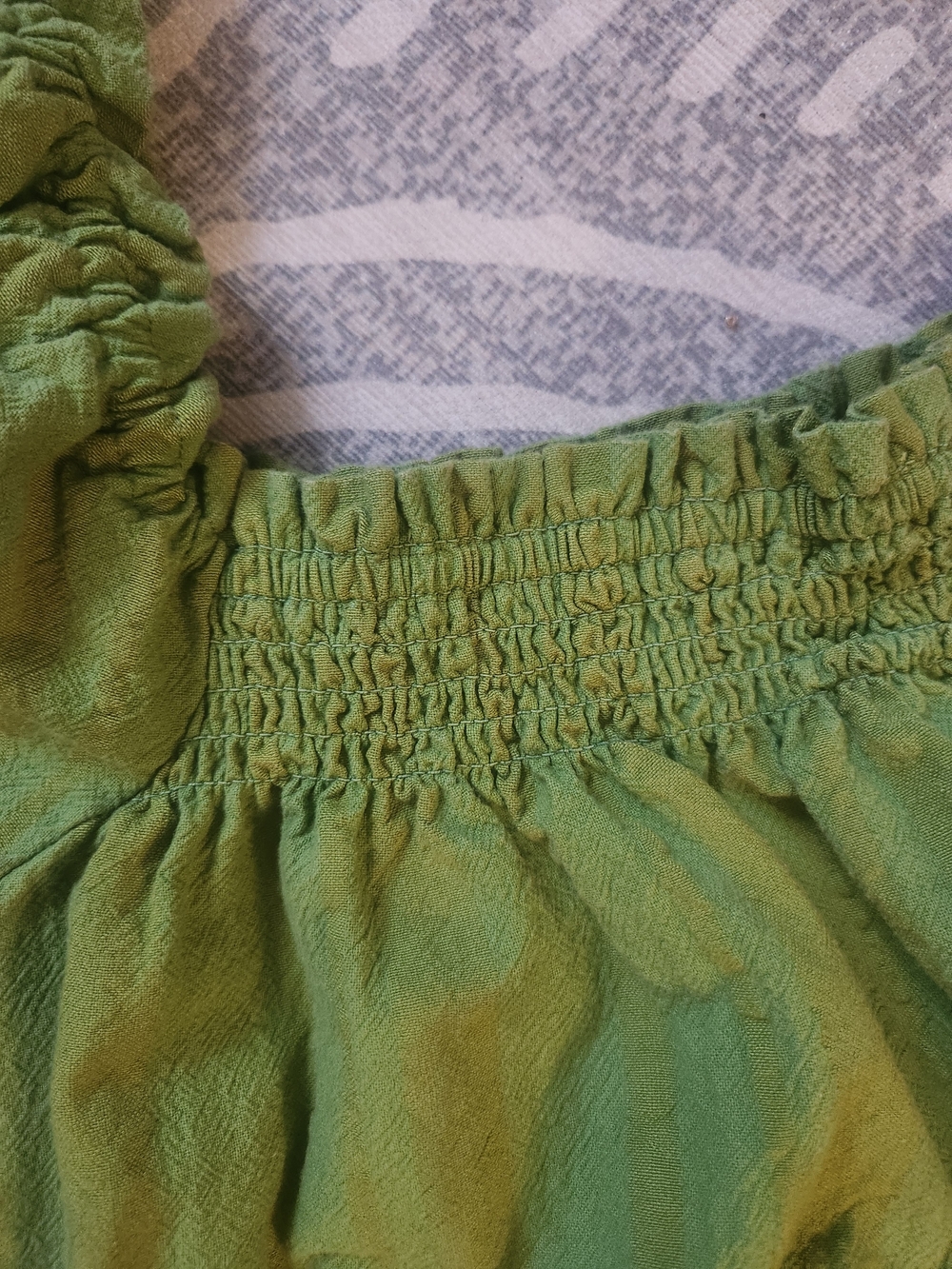 Green Puff Sleeve Smocked Neck Blouse - Picture 2 of 5